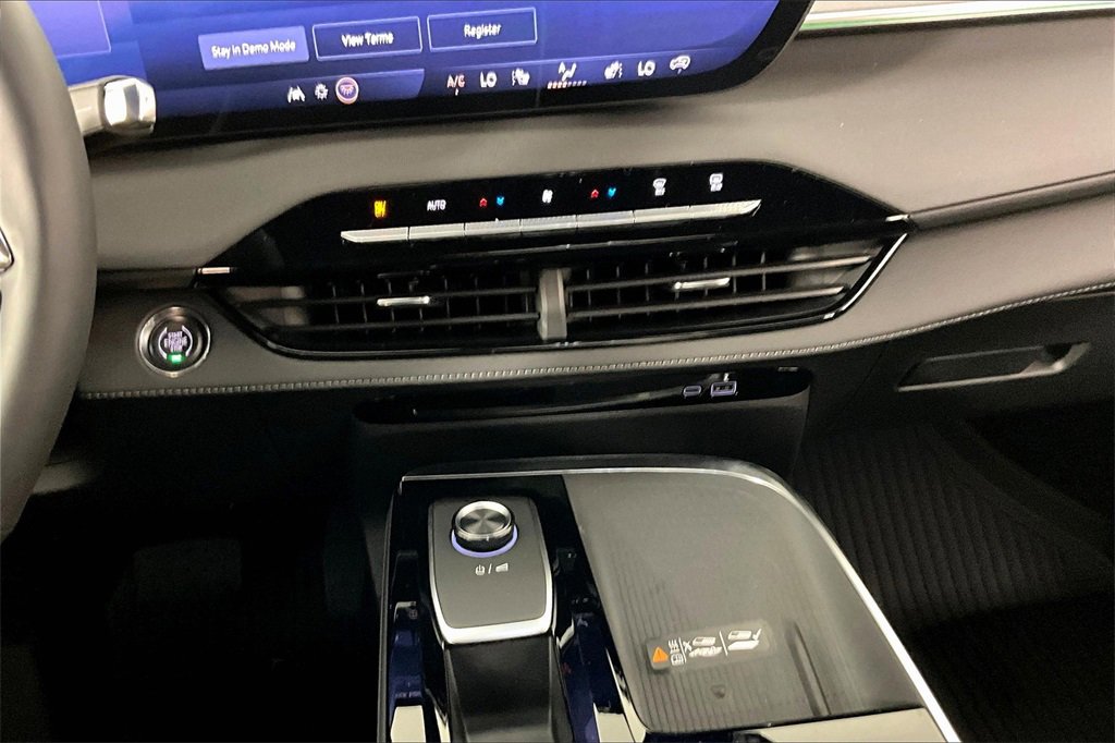 2026 Buick Enclave Sport Touring photo 4