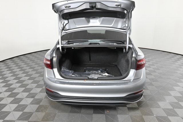 2025 Volkswagen Jetta 1.5T SE photo 5