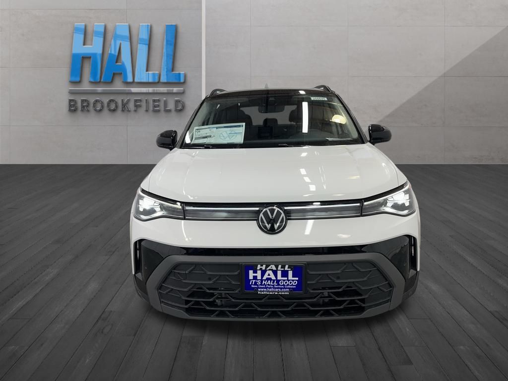 2025 Volkswagen Taos SE photo 8