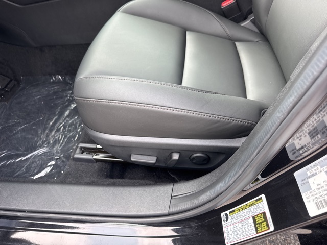 2025 Mazda Mazda3 2.5 s Preferred photo 10