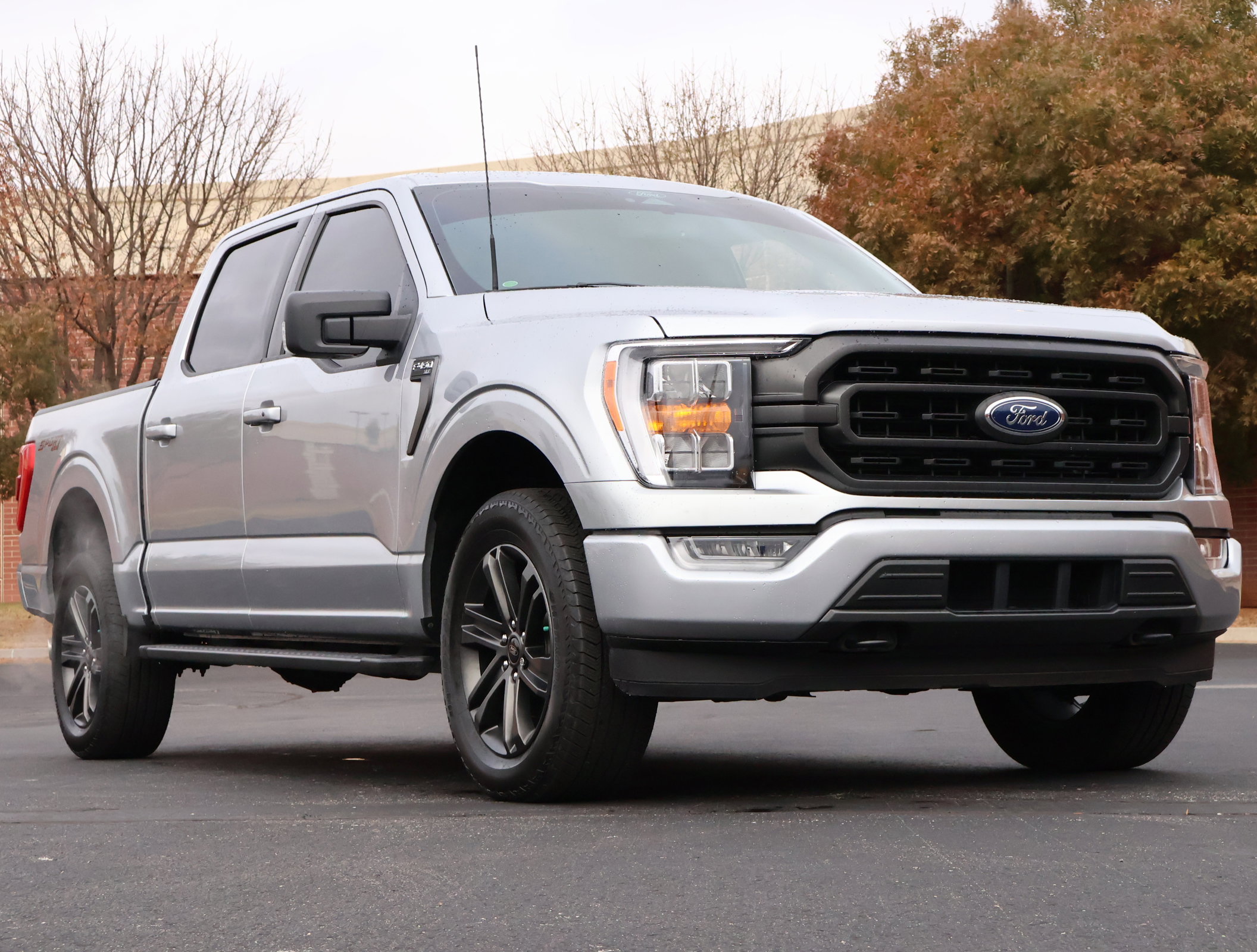 2022 Ford F-150 XLT's photo