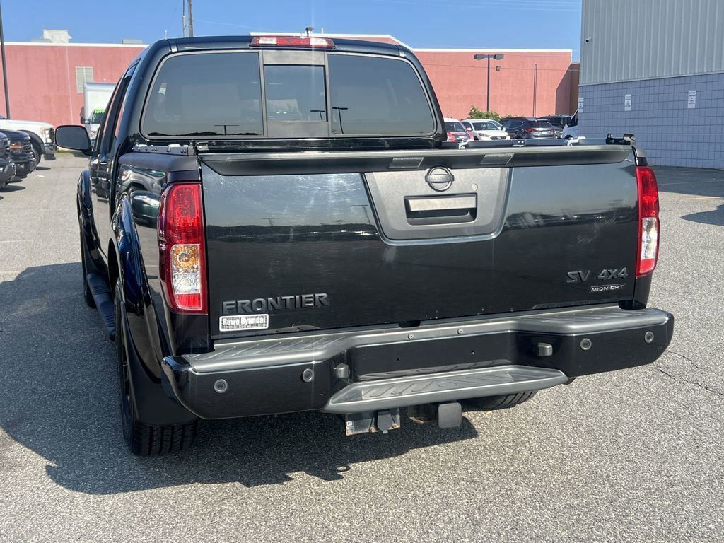 2021 Nissan Frontier SV photo 12