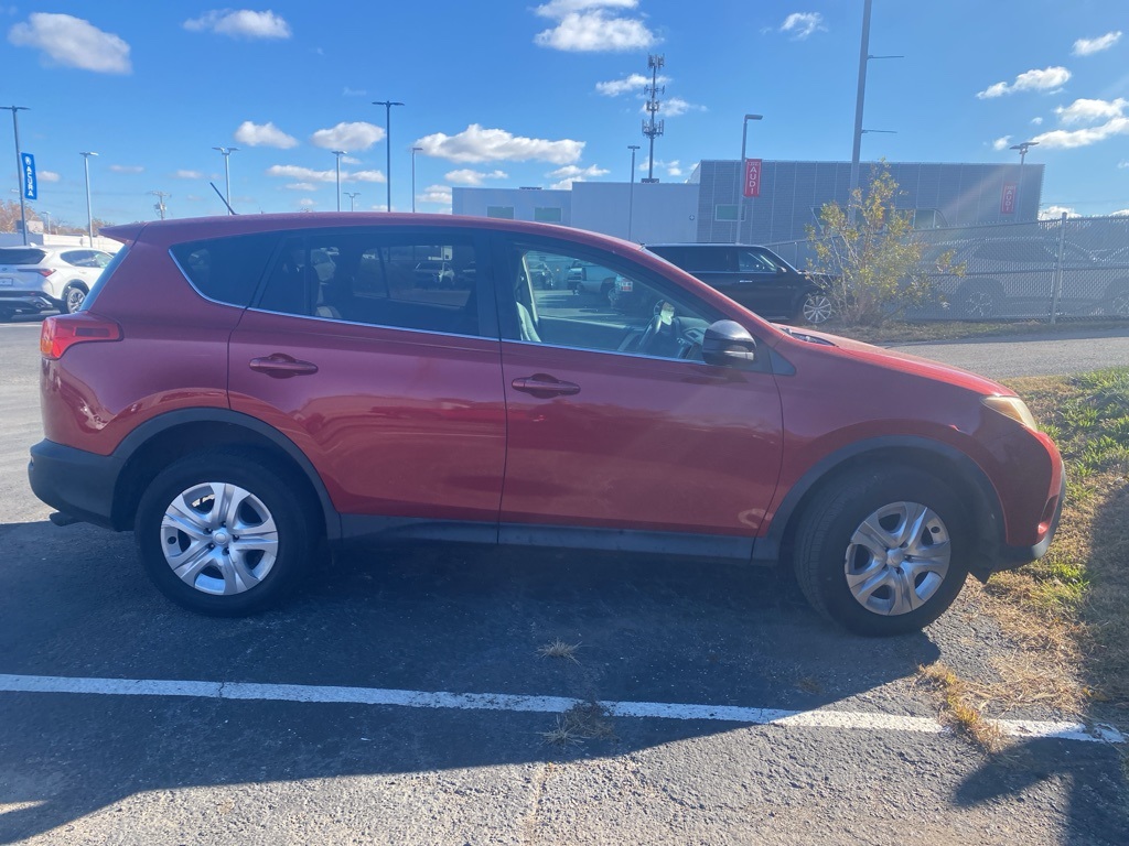 Used 2013 Toyota RAV4 LE with VIN 2T3BFREV4DW025453 for sale in Kansas City