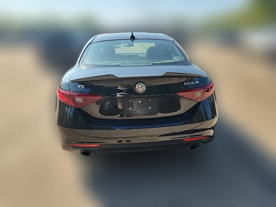 2022 Alfa Romeo Giulia SPRINT photo 4