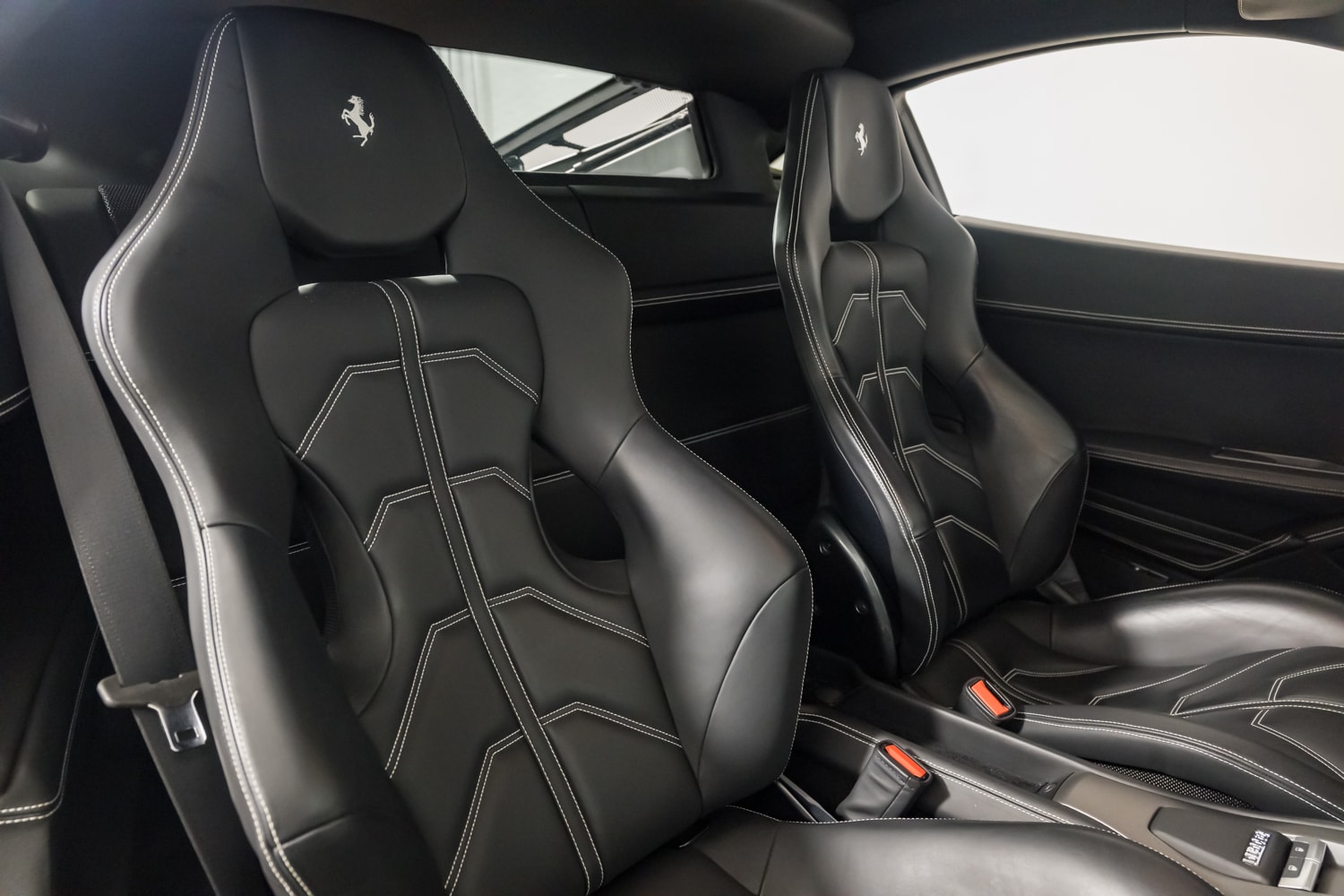 2015 Ferrari 458 Italia photo 25