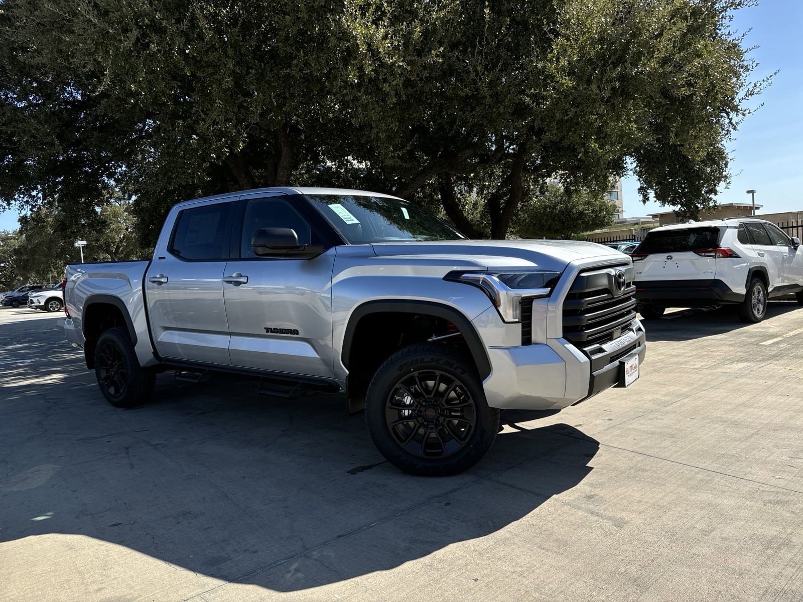 2025 Toyota Tundra SR5's photo
