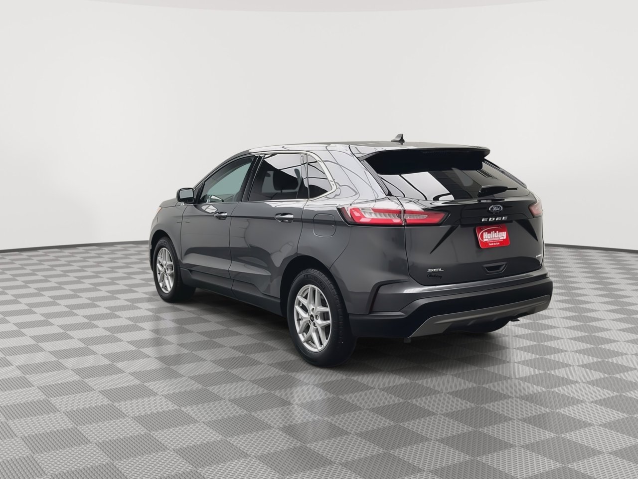 2024 Ford Edge SEL photo 2