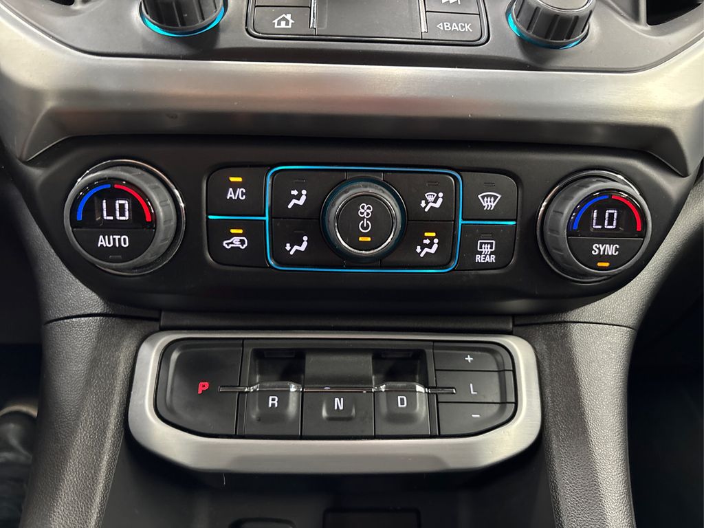 2023 Gmc Acadia SLE photo 25