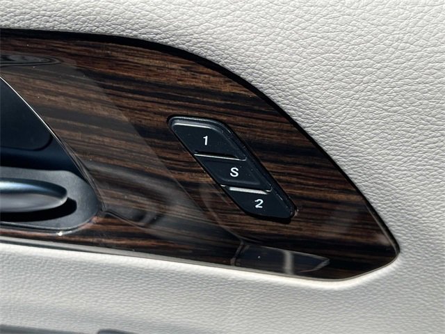 2022 Chrysler Pacifica Hybrid Limited photo 16