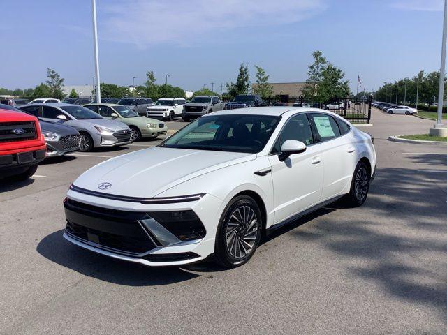 2025 Hyundai Sonata Hybrid SEL's photo