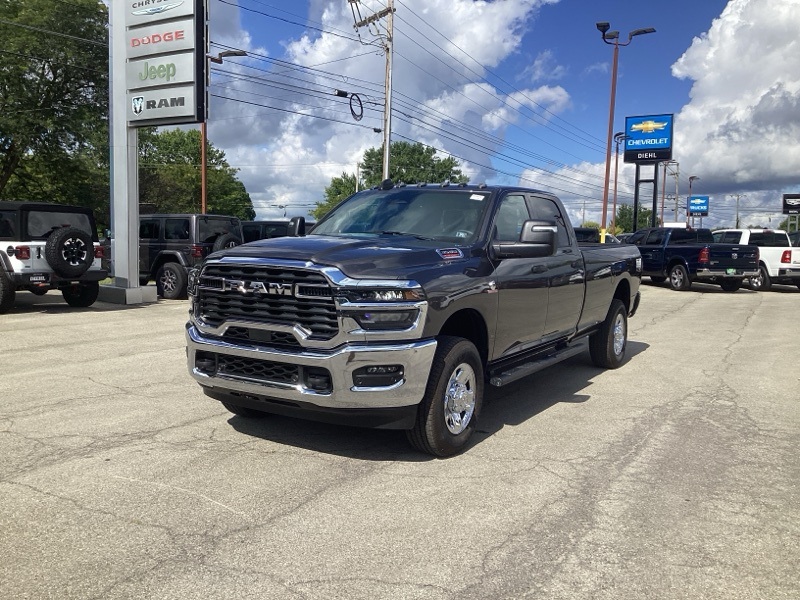 2026 Ram 3500 Tradesman photo 3