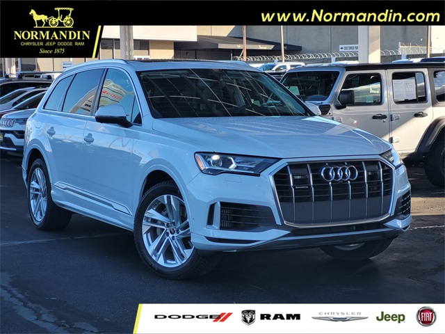 2023 Audi Q7 Premium Plus's photo