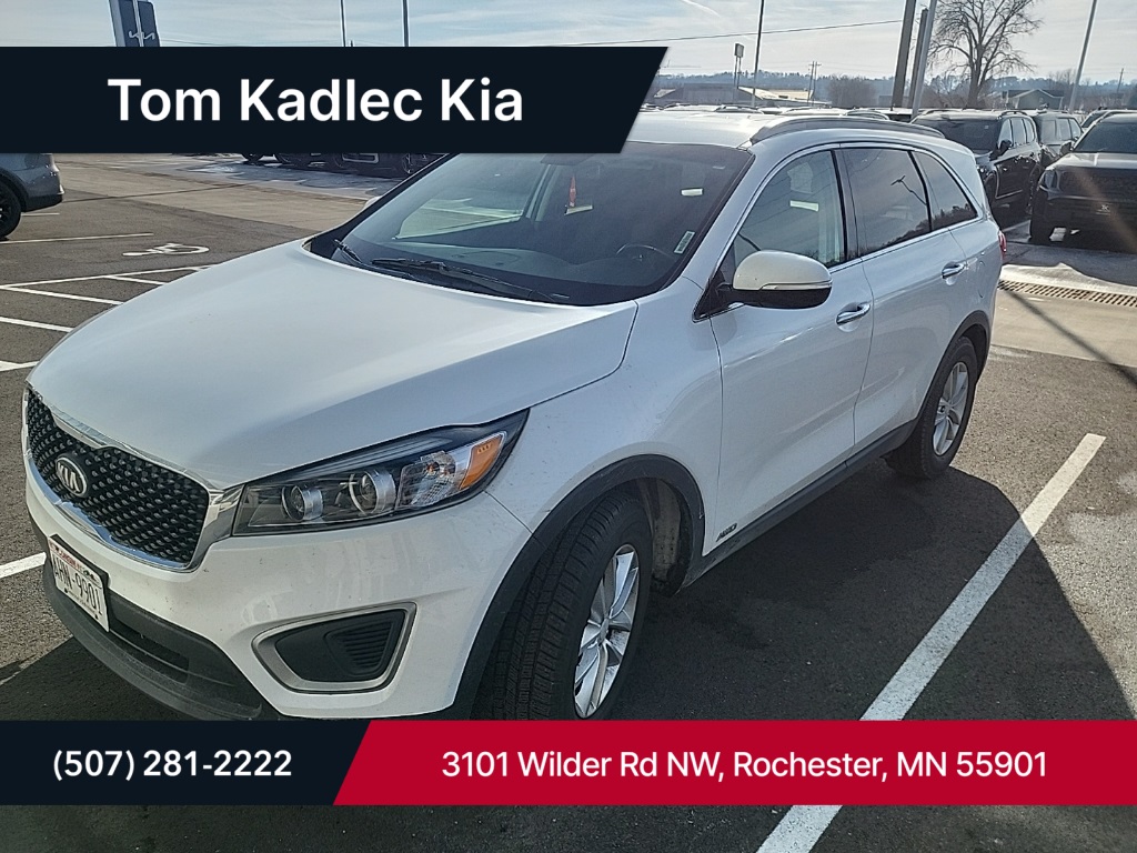 2017 Kia Sorento LX's photo
