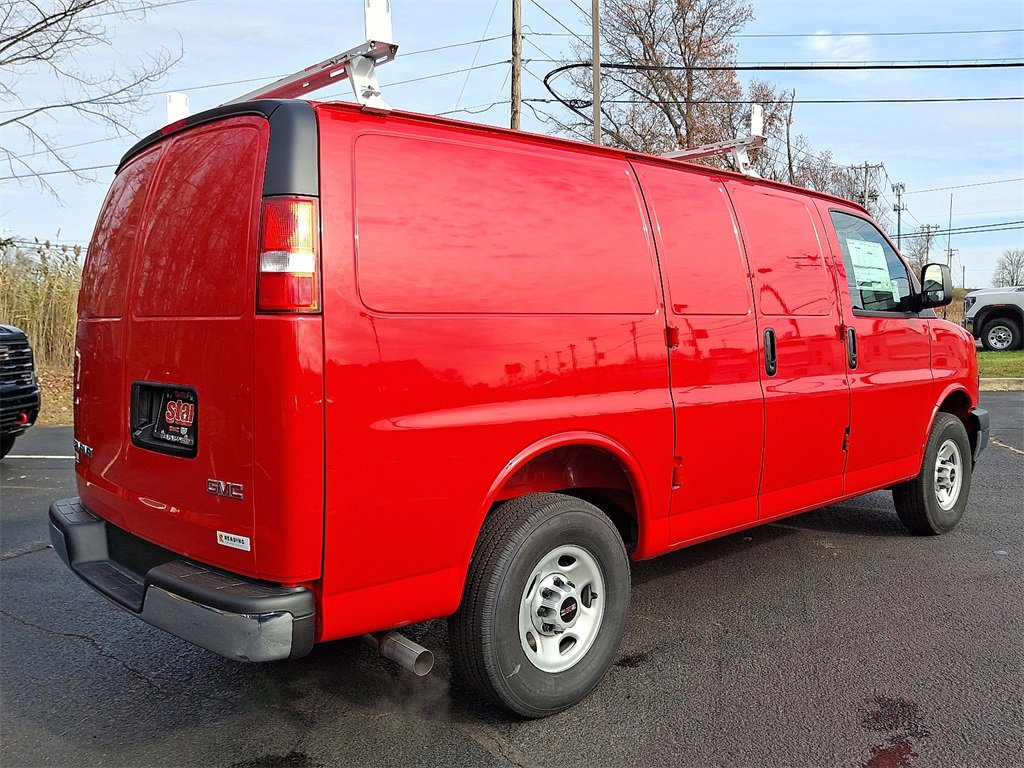 2025 Gmc Savana 2500 Cargo photo 3