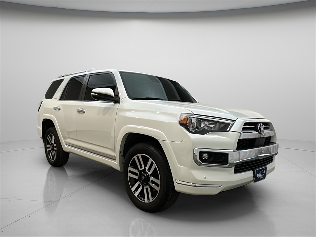 2021 Toyota 4Runner Limited's photo