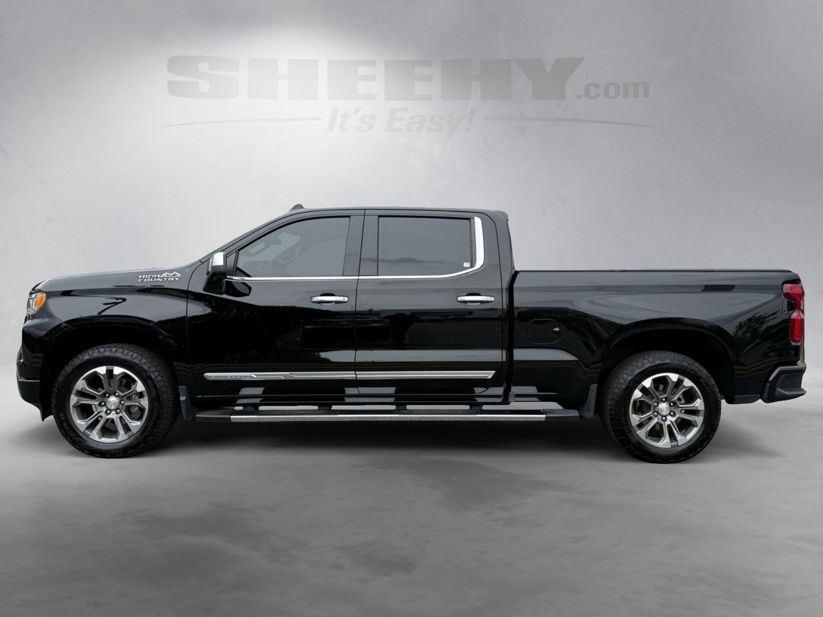 2024 Chevrolet Silverado 1500 High Country photo 15