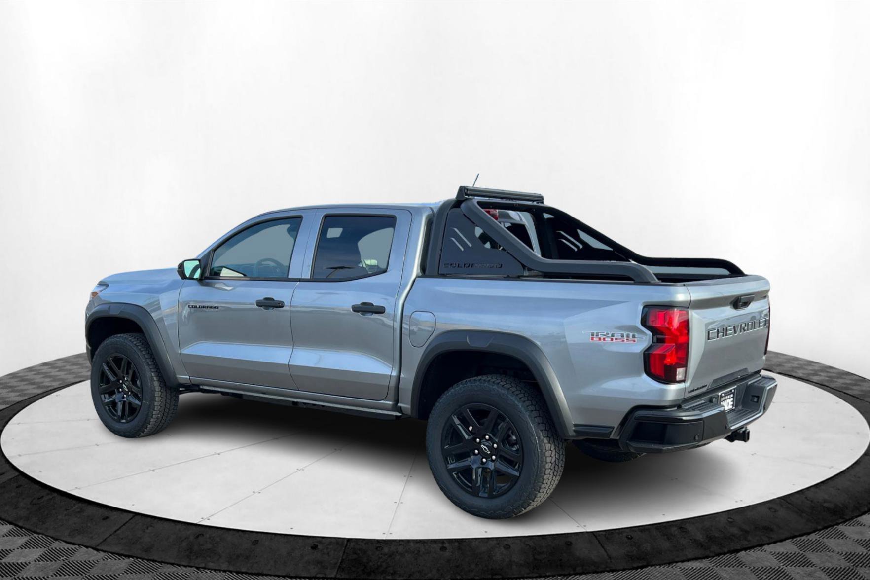 2025 Chevrolet Colorado Trail Boss photo 3