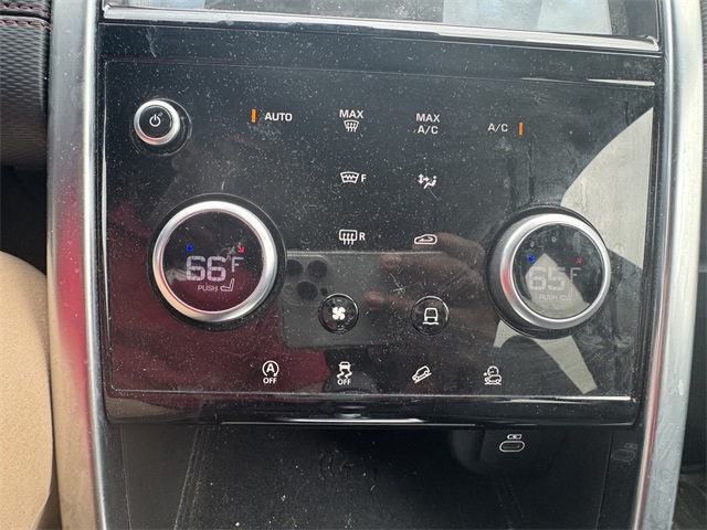 2022 Land Rover Discovery Sport SE R-Dynamic photo 22