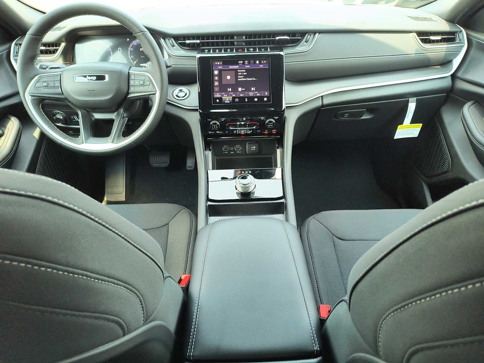 2025 Jeep Grand Cherokee Laredo X photo 8