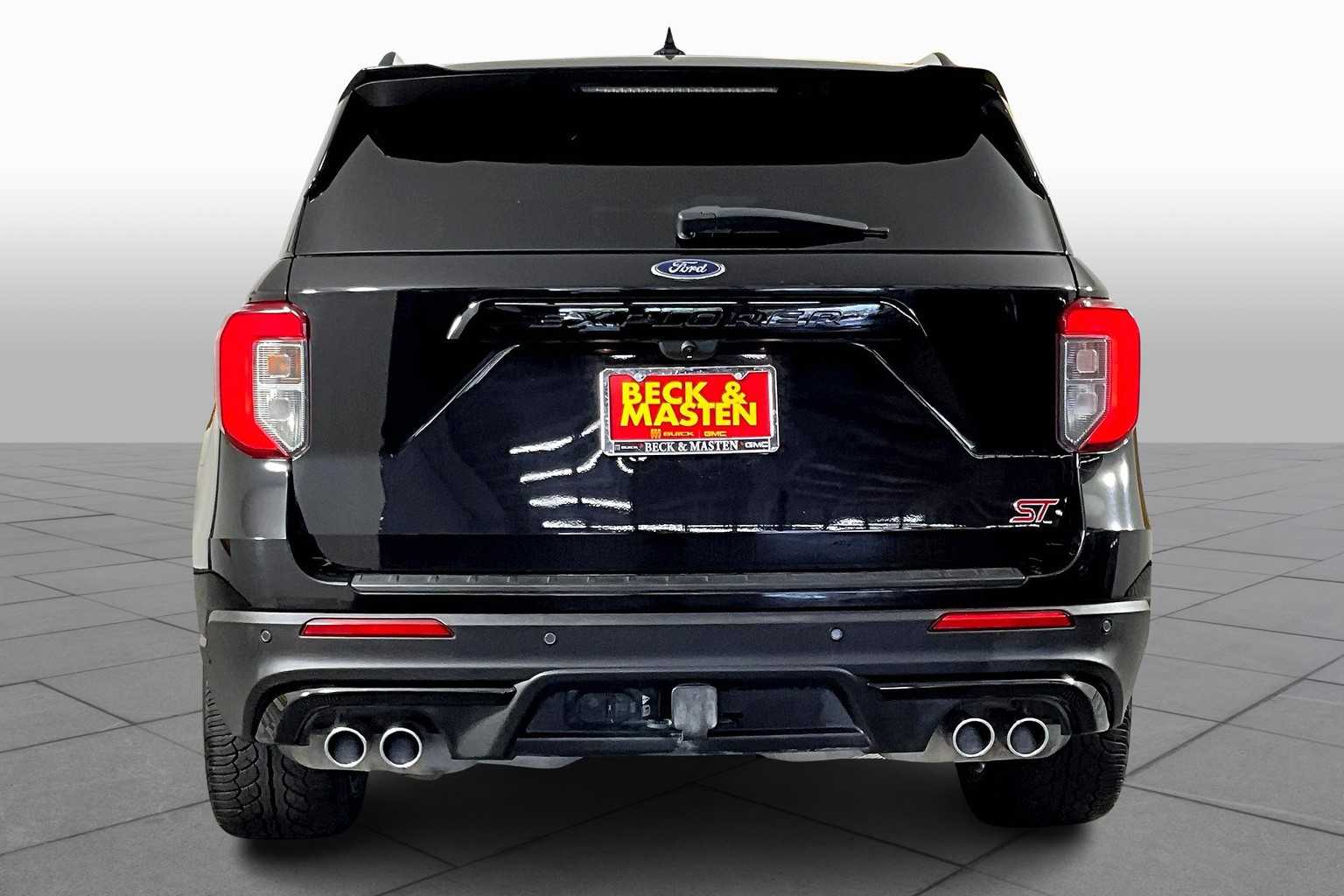 2020 Ford Explorer ST photo 3