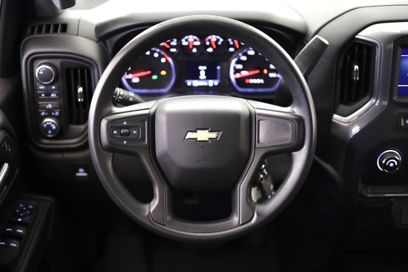 2020 Chevrolet Silverado 1500 Custom photo 12