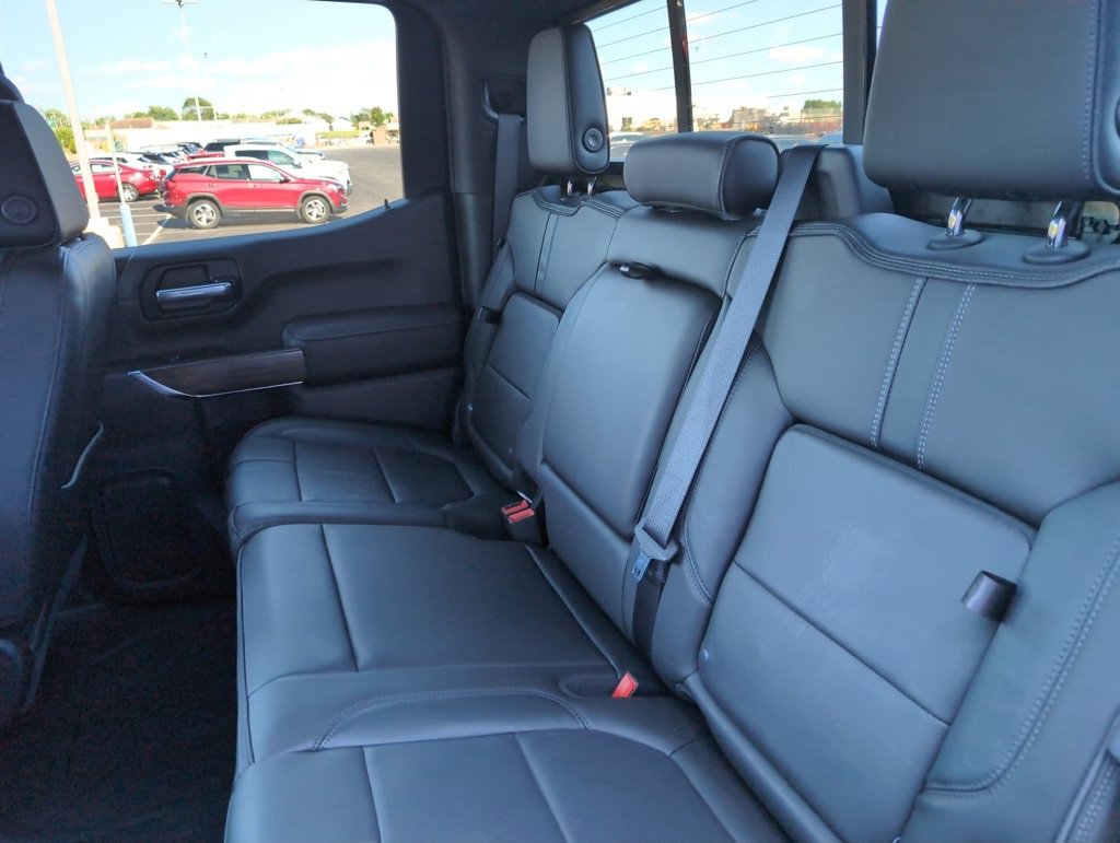 2019 Chevrolet Silverado High Country photo 12