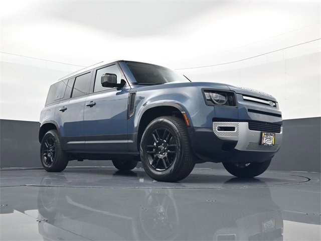 2024 Land Rover Defender 110 S photo 22