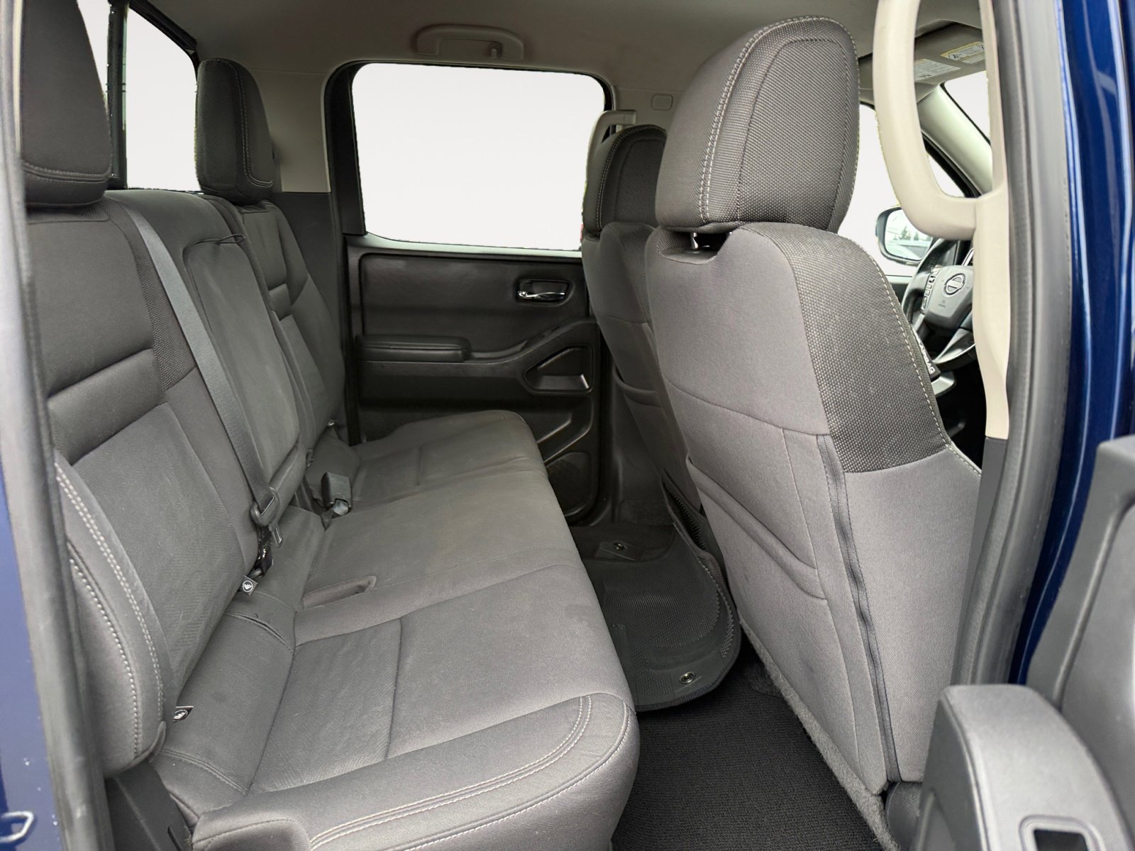 2022 Nissan Frontier SV photo 17