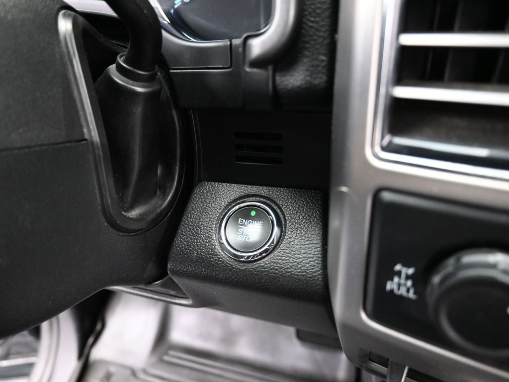 2021 Ford F-350 photo 16