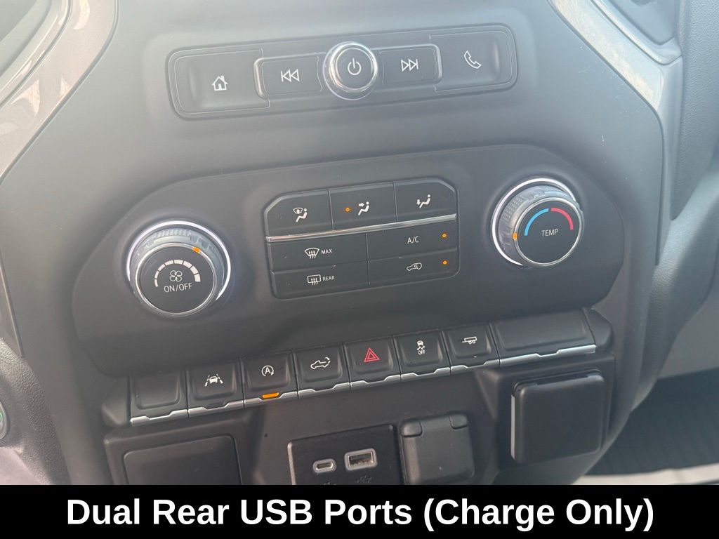 2023 Chevrolet Silverado 1500 Custom photo 12