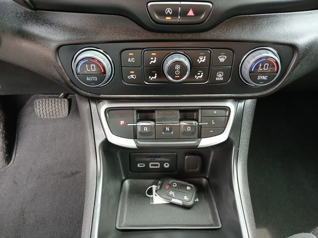 2024 Gmc Terrain SLT photo 15