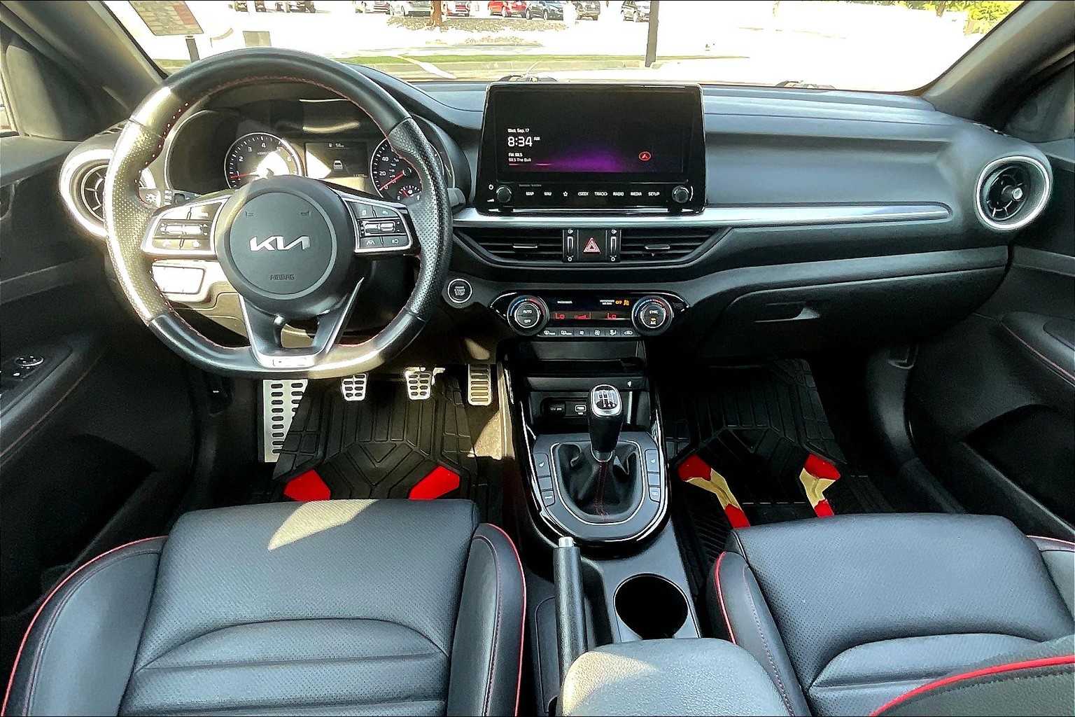 2023 Kia Forte GT photo 13