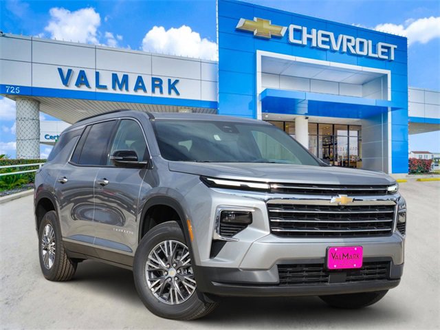 2026 Chevrolet Traverse LT's photo