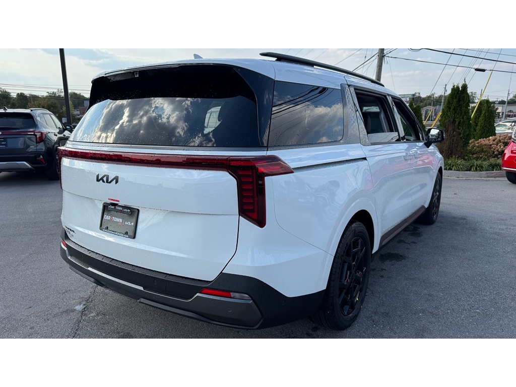 2026 Kia Carnival SX Prestige photo 3