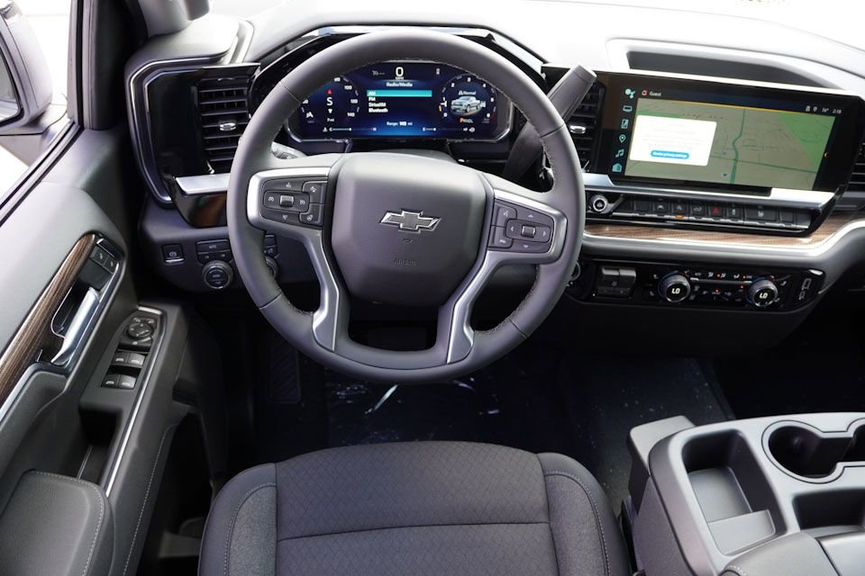 2026 Chevrolet Silverado 1500 RST photo 12