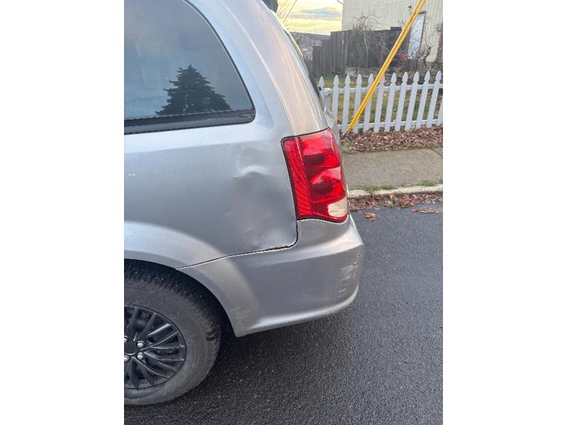 2013 Dodge Grand Caravan American Value Package's photo