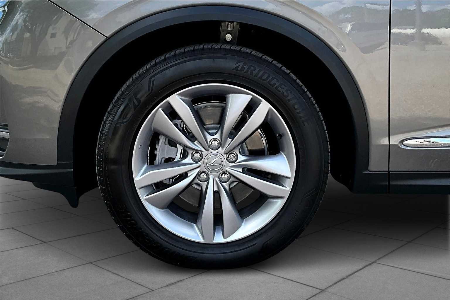 2025 Acura MDX SH-AWD photo 10