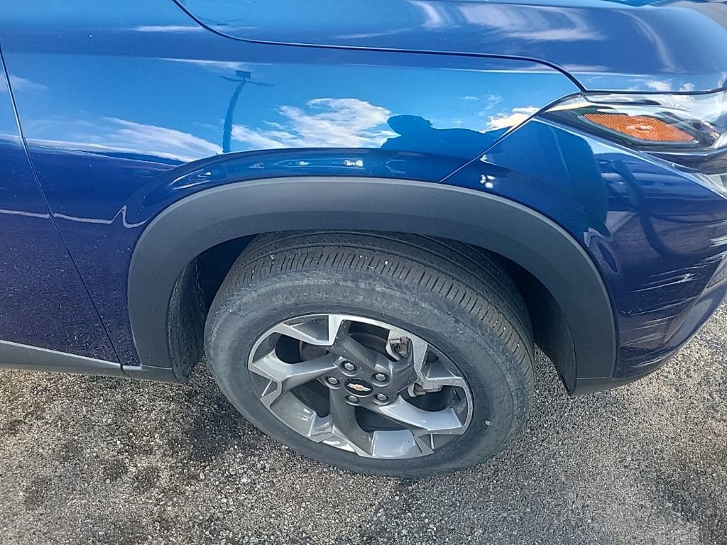 2024 Chevrolet Trax LT photo 12