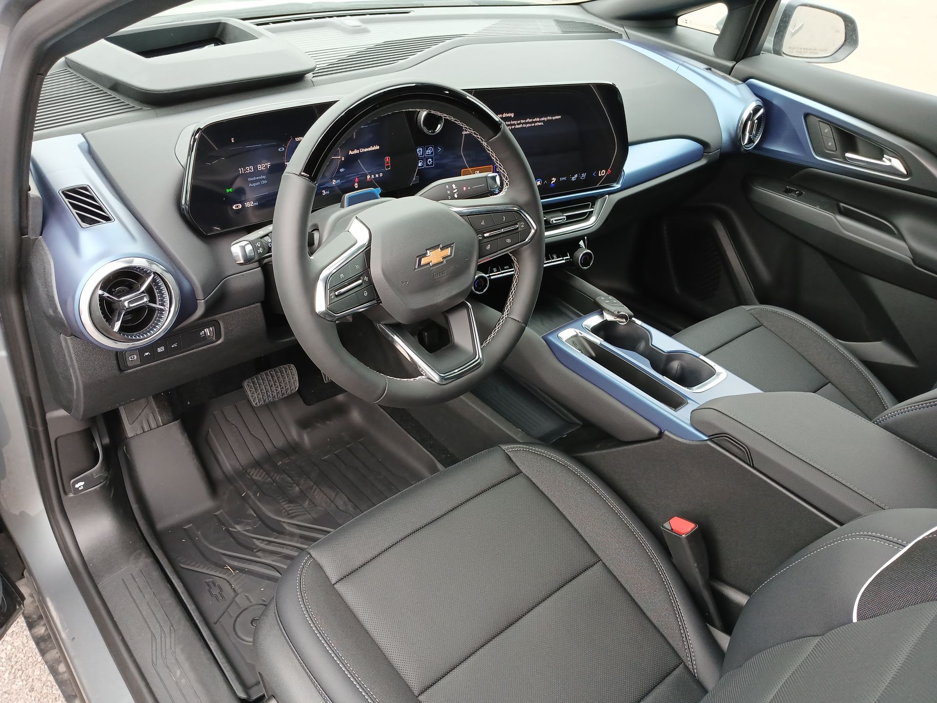 2025 Chevrolet Equinox EV 1LT photo 10