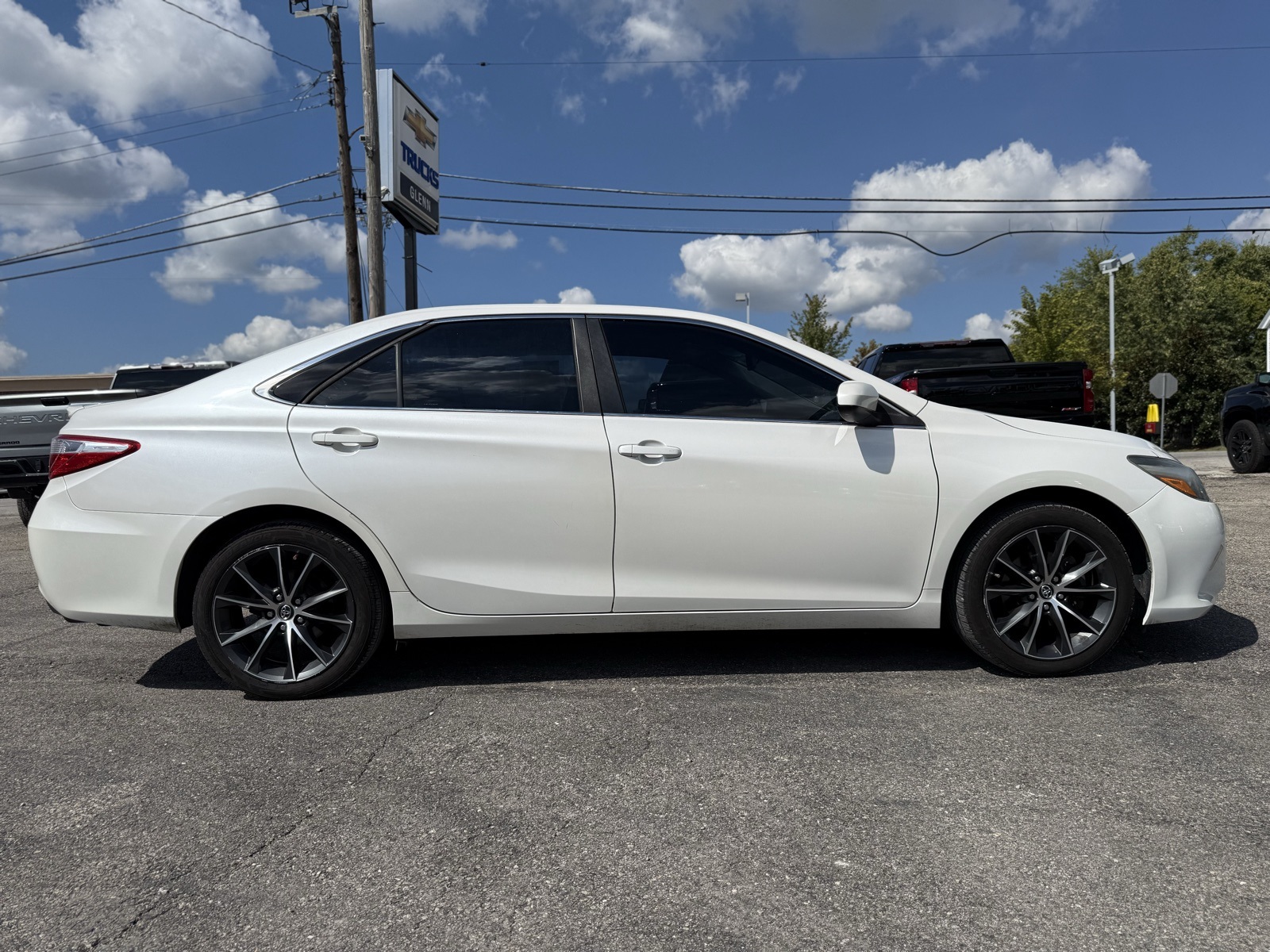 2015 Toyota Camry XSE photo 7