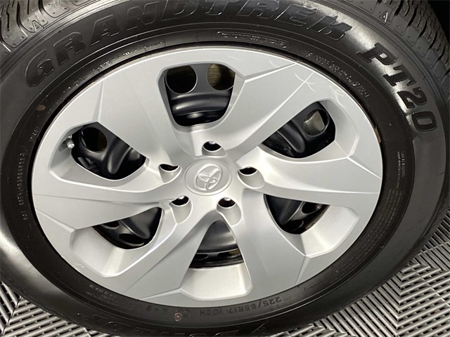 2023 Toyota RAV4 LE photo 29