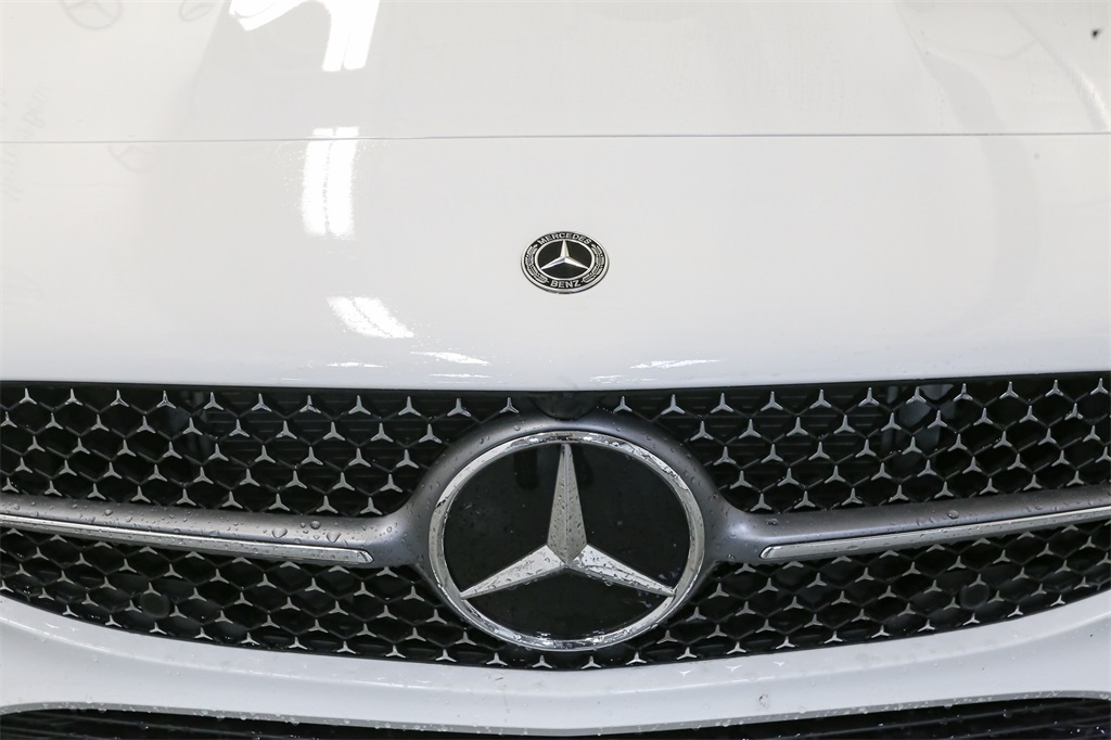2025 Mercedes Benz CLA photo 4