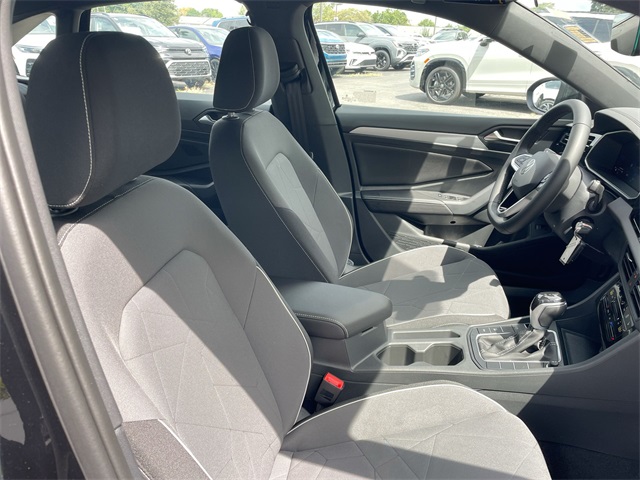 2025 Volkswagen Jetta 1.5T Sport photo 34