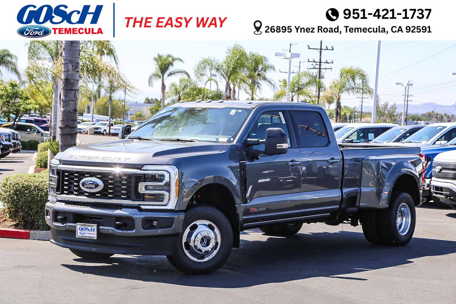 2025 Ford F-350 Super Duty Platinum's photo