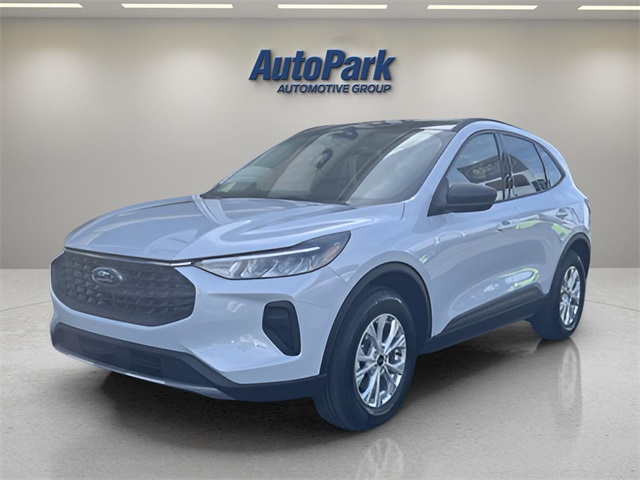 2026 Ford Escape Active photo 2