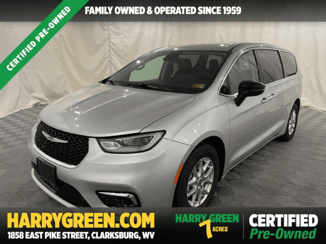 2024 Chrysler Pacifica Touring L's photo