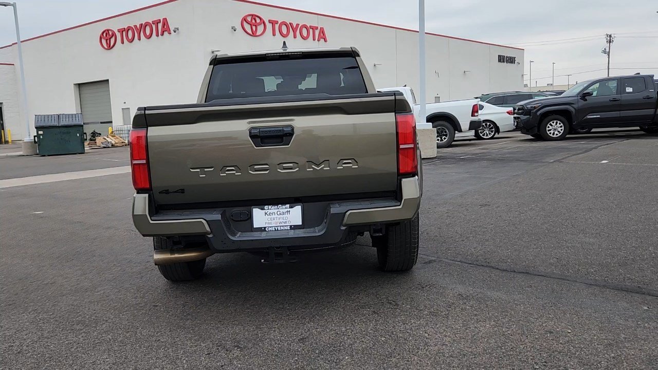2024 Toyota Tacoma TRD Sport photo 2