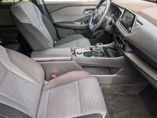 2023 Nissan Rogue SV photo 22