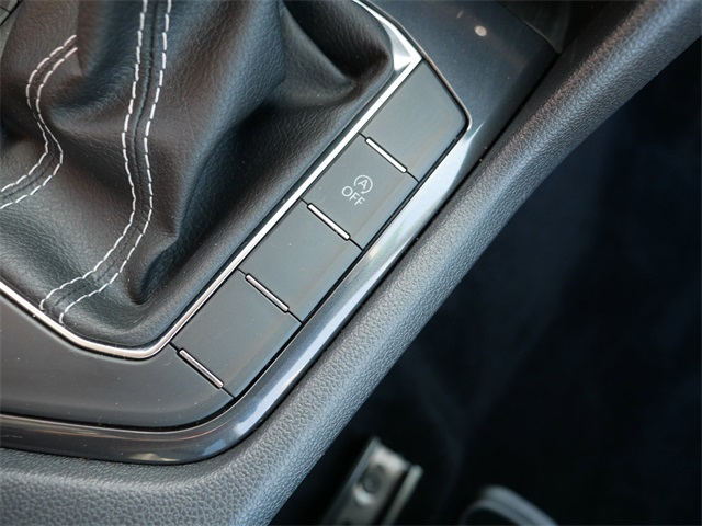 2022 Volkswagen Tiguan SE photo 33