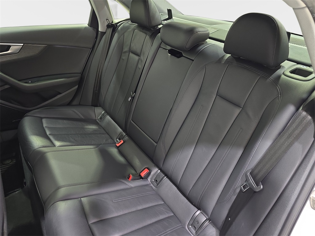 2018 Audi A4 2.0T Premium Plus Quattro photo 11